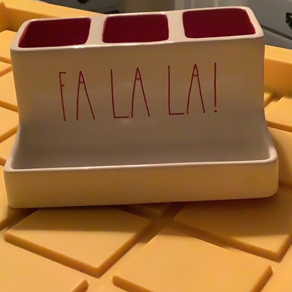Rae Dunn makeup holder